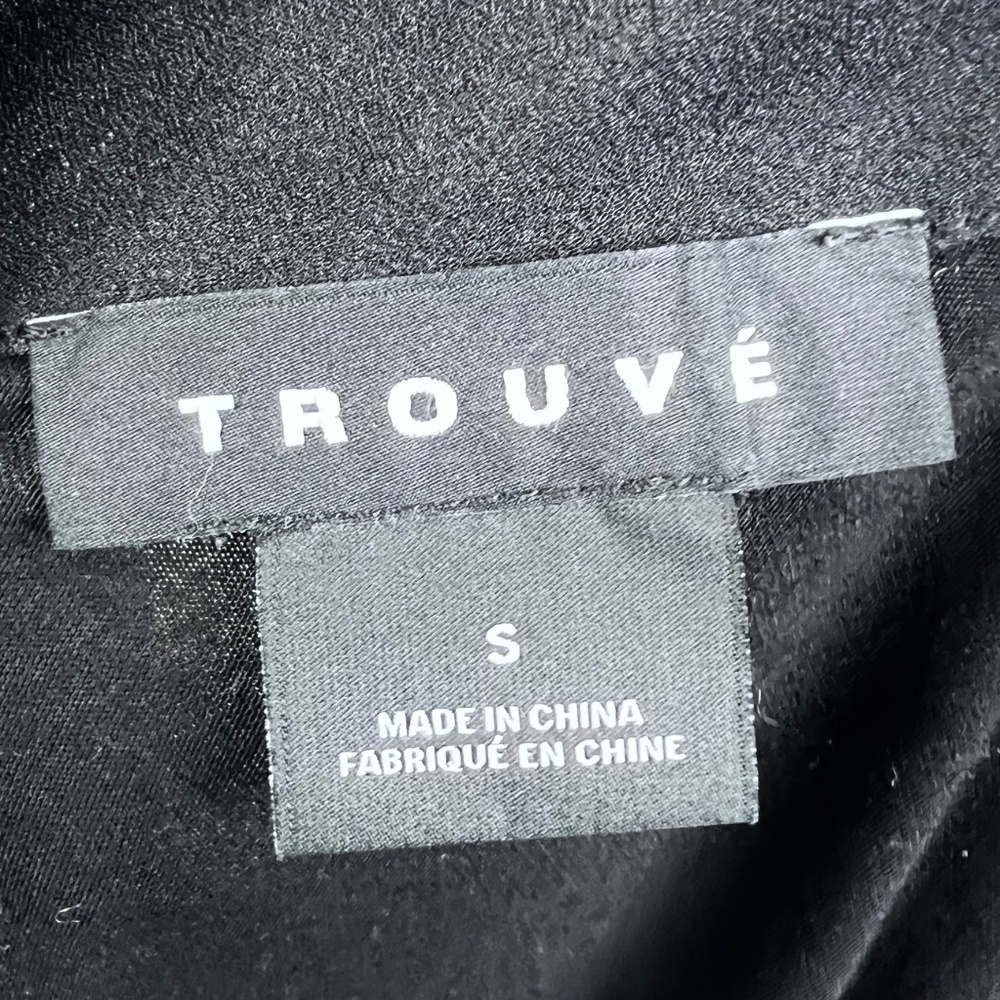 🔥2/$10 |•TROUVÉ•| Black Zip Up Racerback Scoop Neck Tank Top Size Small - Picture 7 of 11